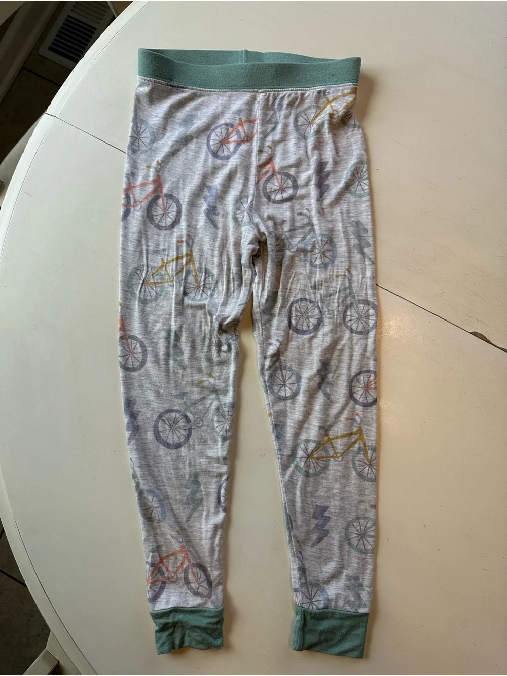 Little Sleepies two piece long sleeve pajamas Size: 4T